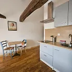 Centre Renoves Apartament *
