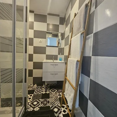 Centre Renoves Конфолан