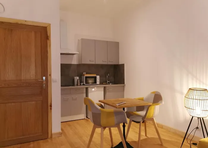 Centre Renoves Apartment *